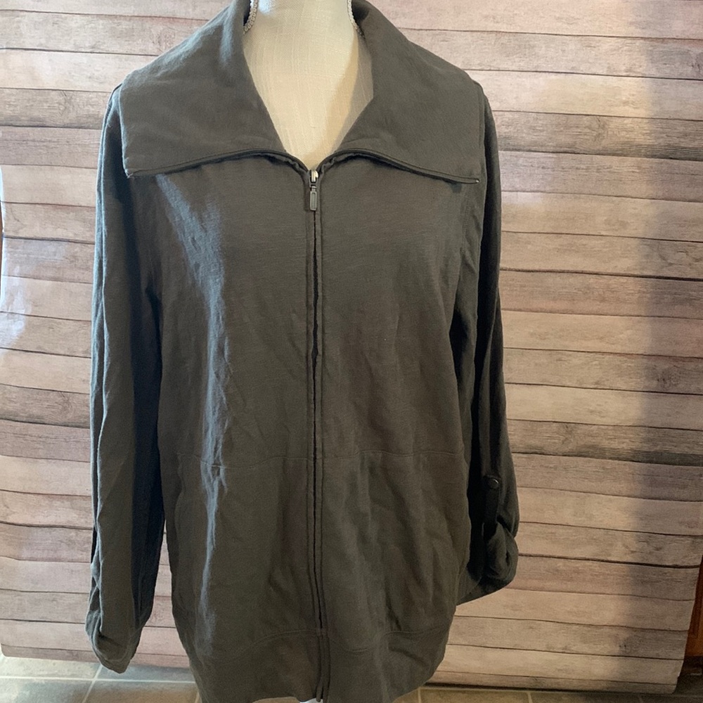 Merona Women’s Zip Up Jacket/Cardigan.